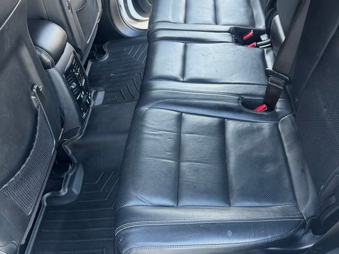 Used 2017 Jeep Grand Cherokee Limited w/ Luxury Group II RWD image 6