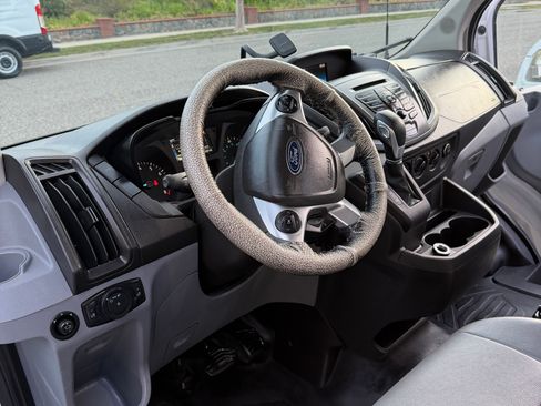 Used 2019 Ford Transit 250 148 Medium Roof image 11