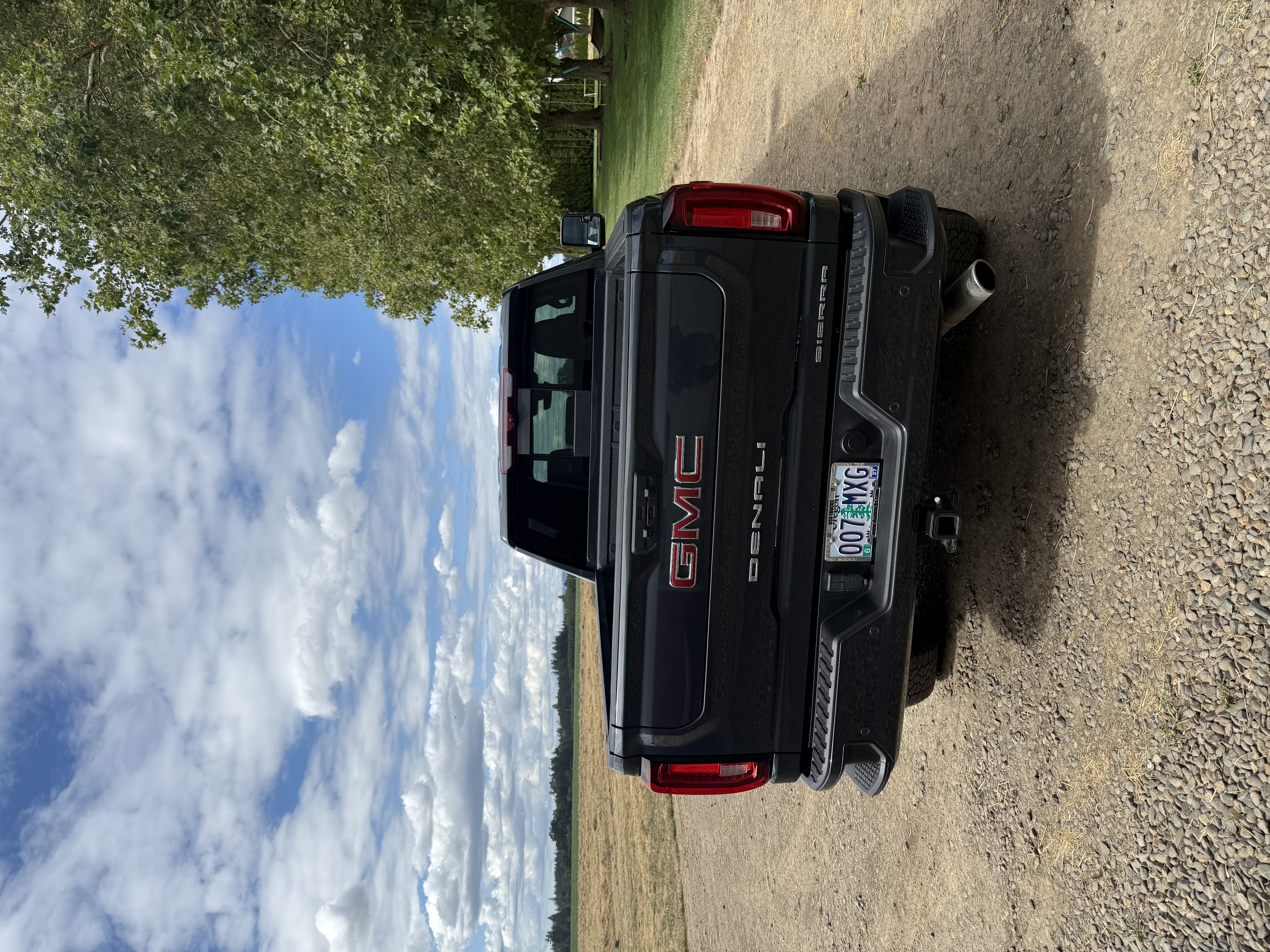 Used 2021 GMC Sierra 2500 Denali w/ Denali Ultimate Package AWD/4WD image 11