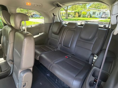 Used 2015 Honda Odyssey Touring image 13
