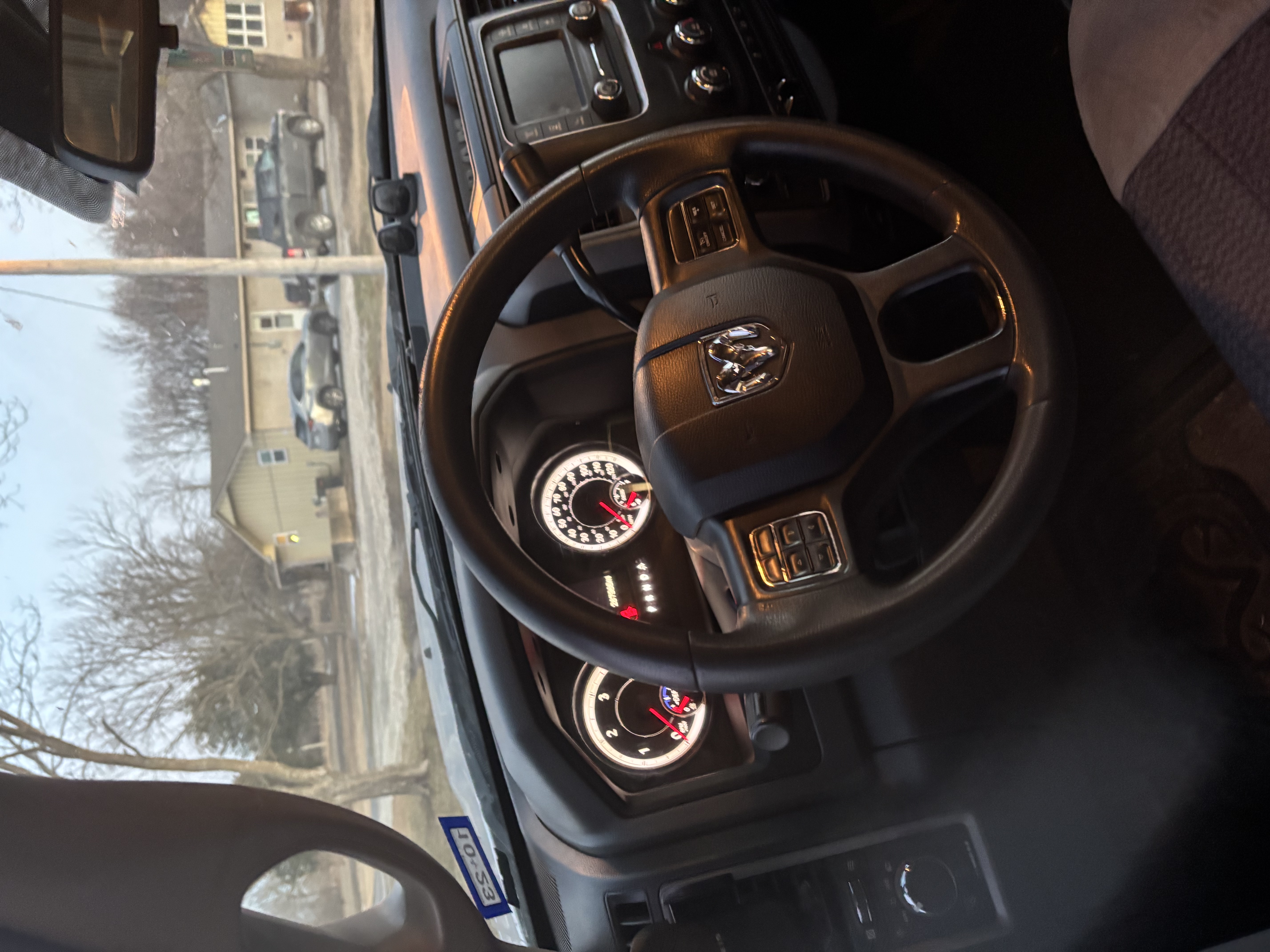 Used 2015 RAM 2500 Tradesman w/ Chrome Appearance Group AWD/4WD image 8
