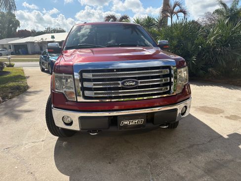 Used 2013 Ford F150 Lariat w/ Lariat Chrome Pkg image 1