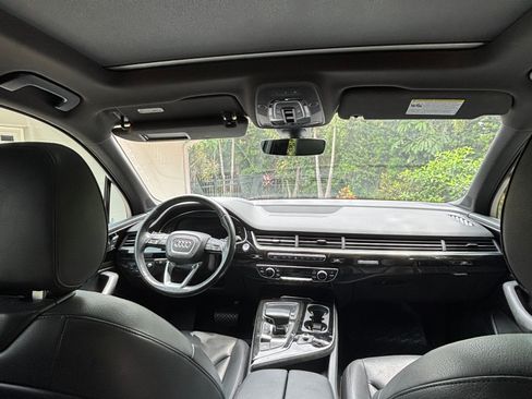 Used 2019 Audi Q7 3.0T Prestige w/ Prestige Package AWD/4WD image 13