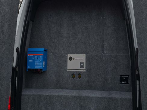 Used 2024 Mercedes-Benz Sprinter 3500 image 6