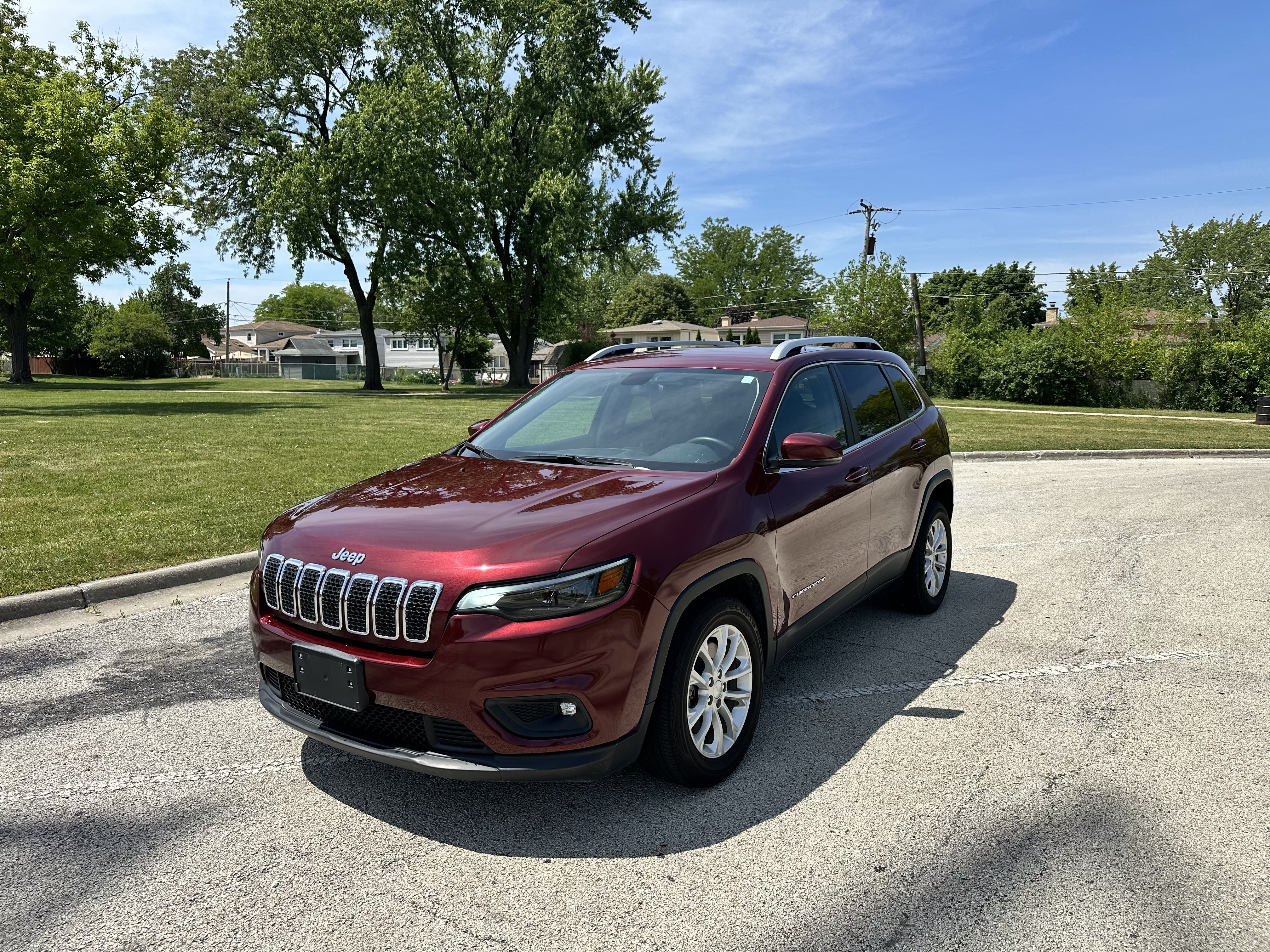 Used 2019 Jeep Cherokee Latitude w/ Cold Weather Group FWD image 16