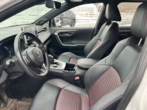 Used 2022 Toyota RAV4 XSE w/ Weather Package image 8