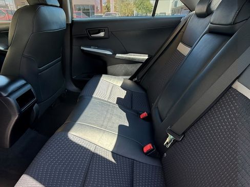 Used 2013 Toyota Camry SE image 14