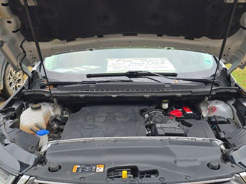 Used 2017 Ford Edge Titanium w/ Equipment Group 302A image 18