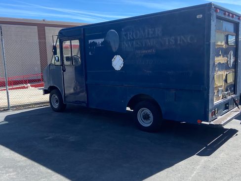 Used 2001 Ford E-350 and Econoline 350 Super Duty RWD image 1