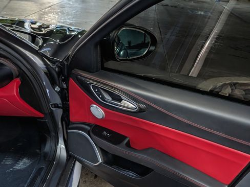 Used 2020 Alfa Romeo Giulia Ti image 18