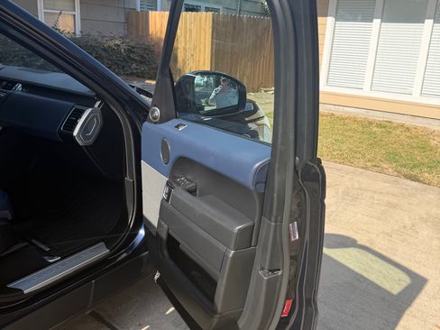 Used 2020 Land Rover Range Rover Sport HSE Dynamic image 16