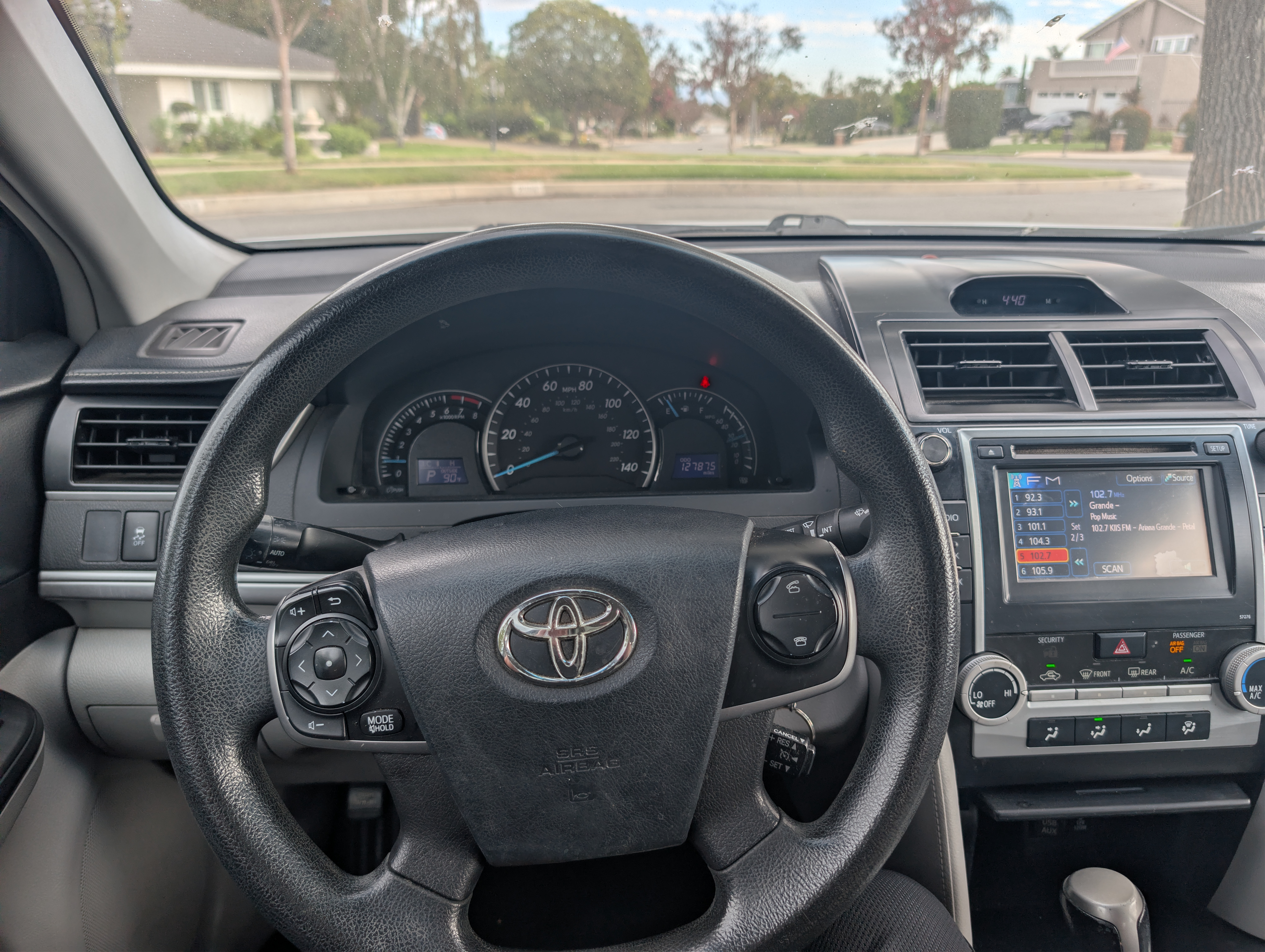 Used 2014 Toyota Camry LE FWD image 18