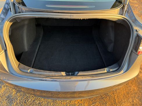 Used 2022 Tesla Model 3 Standard Range RWD image 6