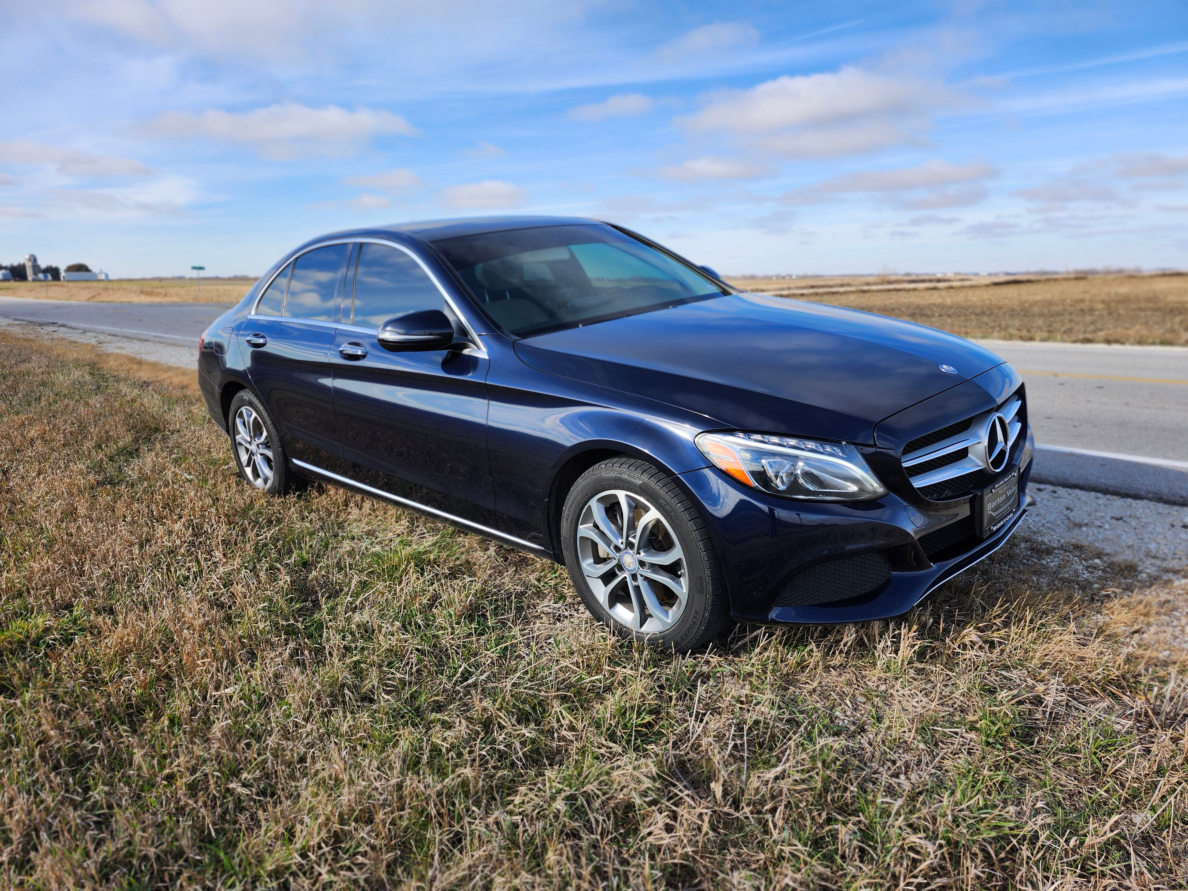 Used 2016 Mercedes-Benz C 300 4MATIC Sedan image 2