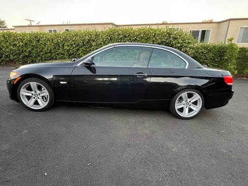 Used 2008 BMW 335i Convertible image 9