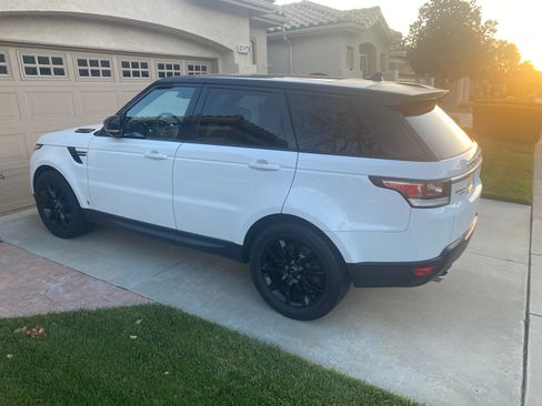 Used 2015 Land Rover Range Rover Sport HSE AWD/4WD image 16