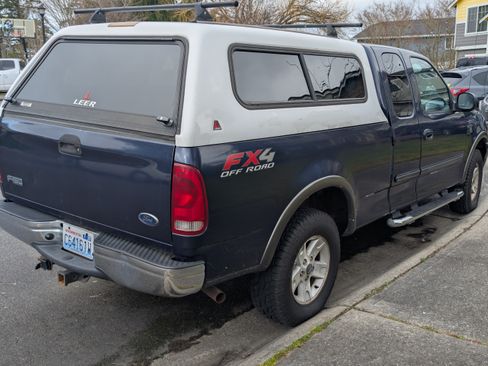Used 2003 Ford F150 XLT image 8