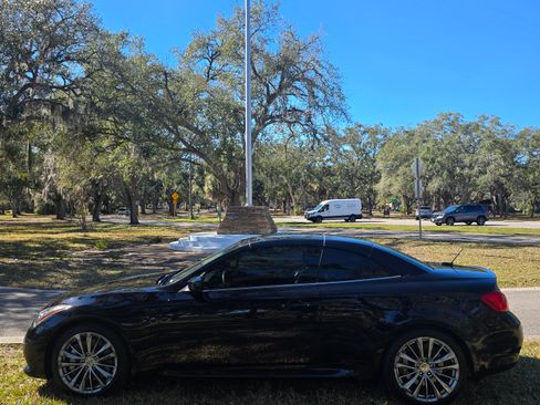 Used 2013 INFINITI G37 Sport w/ Premium Pkg image 11