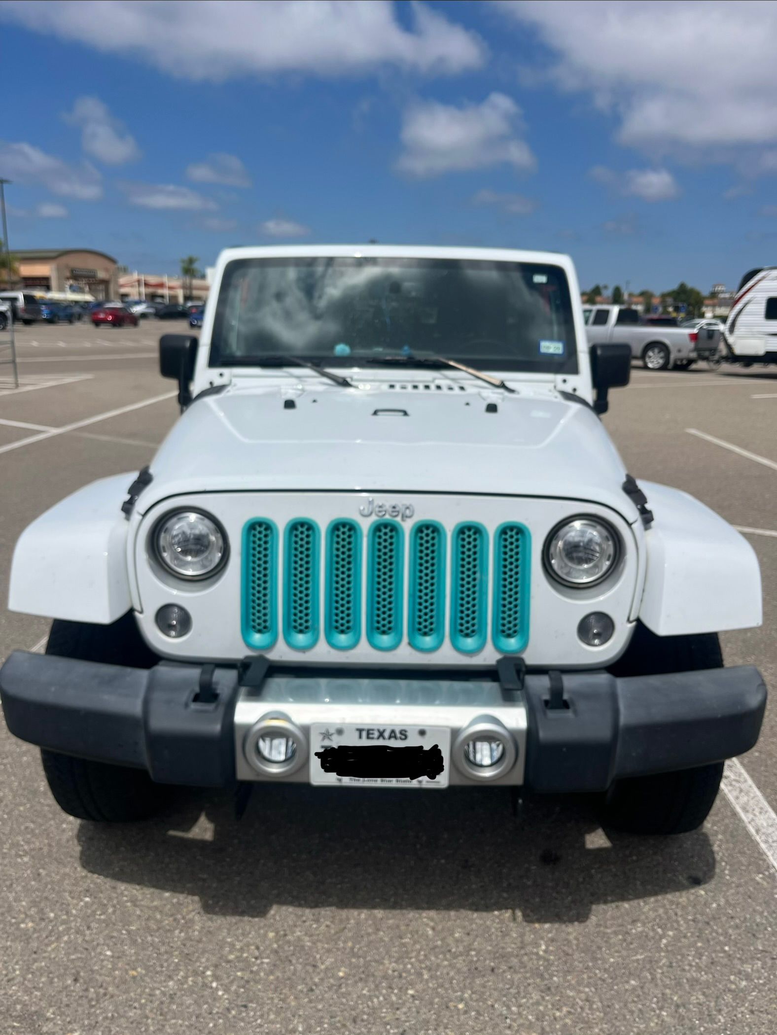 Used 2017 Jeep Wrangler Unlimited Sahara w/ Connectivity Group AWD/4WD image 5