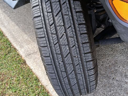 Used 2020 Jeep Wrangler Unlimited Sahara image 24