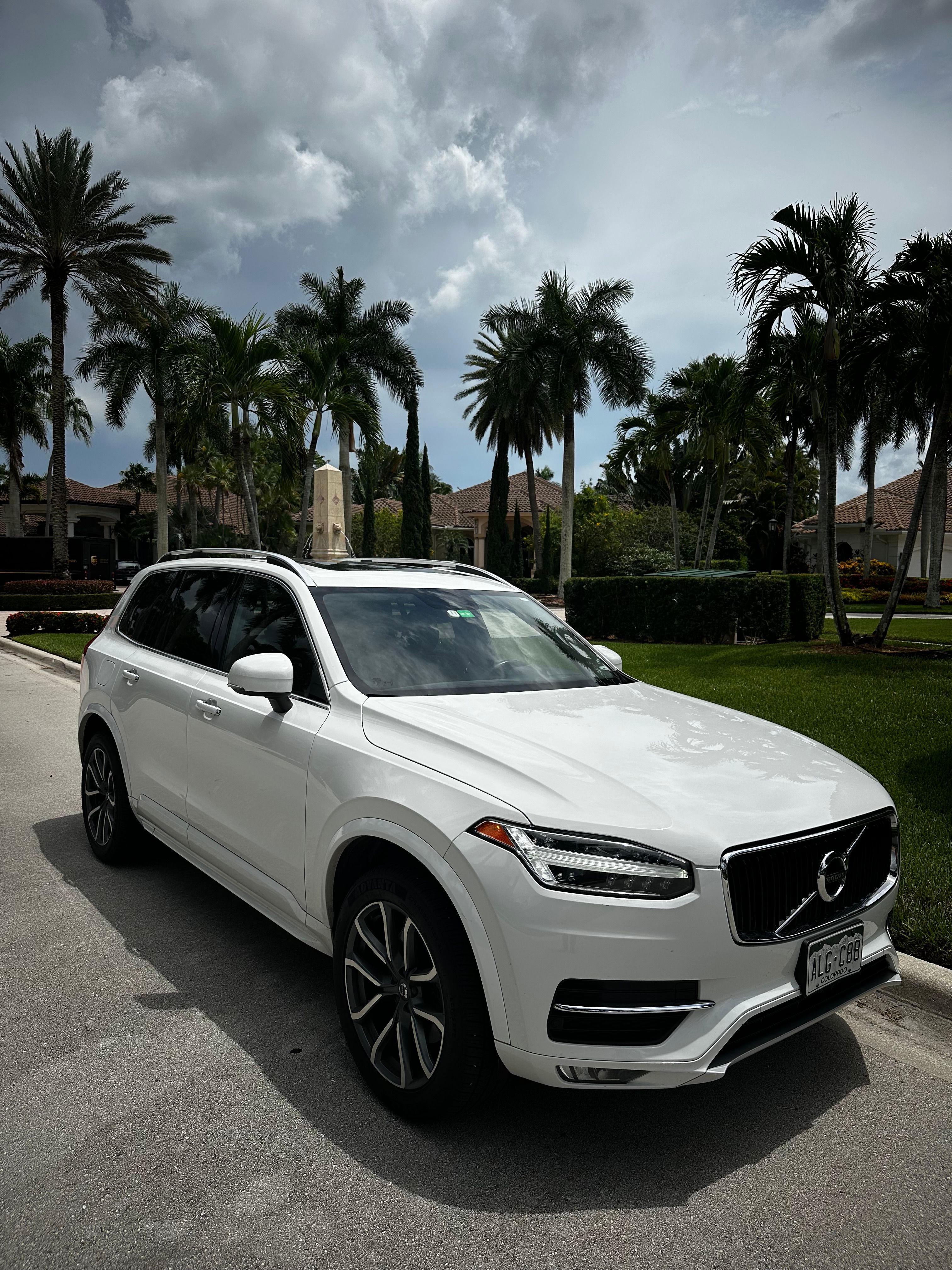 Used 2019 Volvo XC90 T6 Momentum w/ Protection Package Premier AWD/4WD image 5