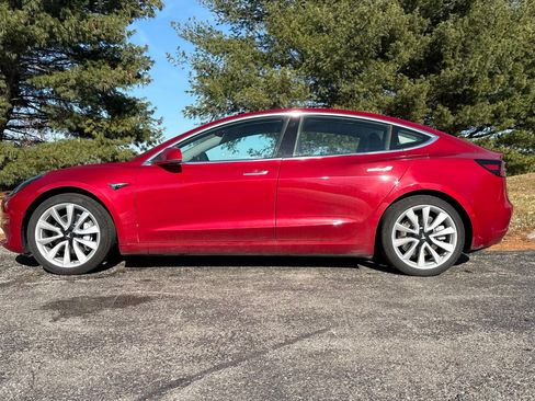 Used 2018 Tesla Model 3 Long Range image 2