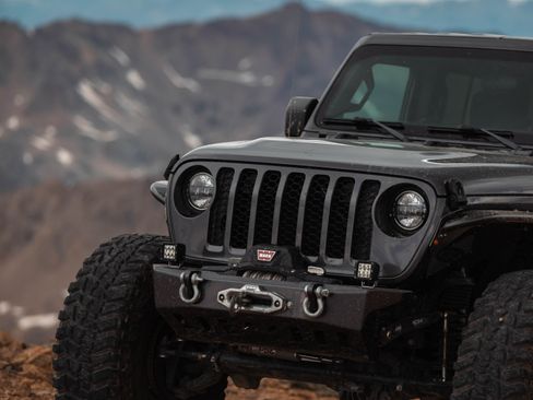 Used 2020 Jeep Gladiator Sport w/ Quick Order Package 24S image 5