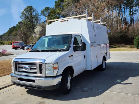 Used 2013 Ford E-350 and Econoline 350 Super Duty w/ PWR Locks & Windows Group image 4