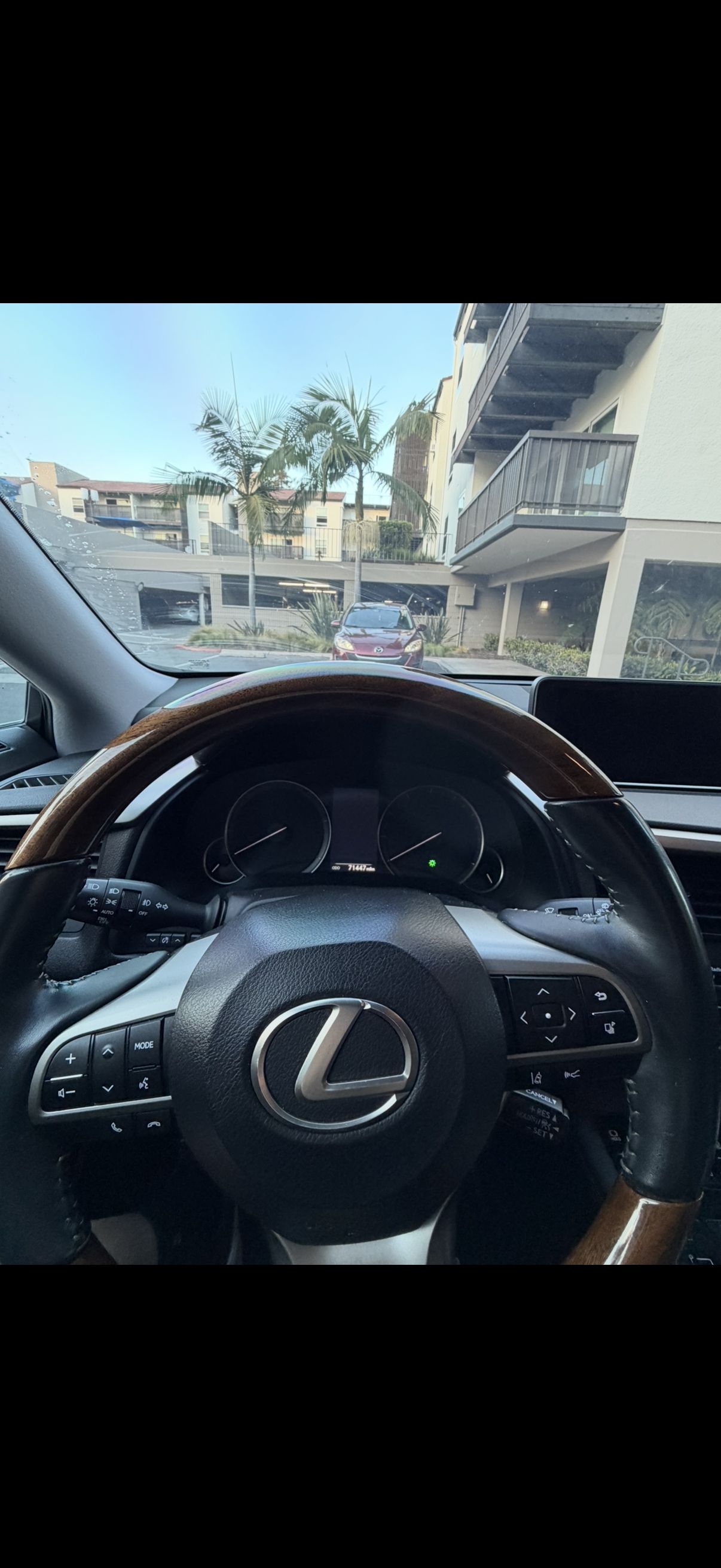 Used 2018 Lexus RX 450h AWD w/ Premium Package image 4