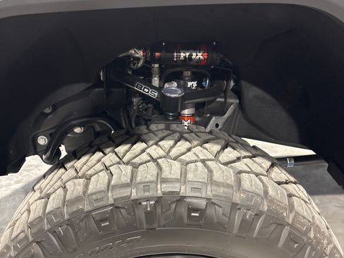 Used 2025 GMC Sierra 2500 Denali Ultimate image 11