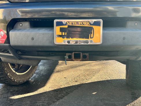 Used 2011 Land Rover LR4 HSE LUX image 21