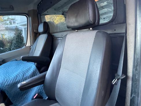 Used 2007 Dodge Sprinter 2500 image 9