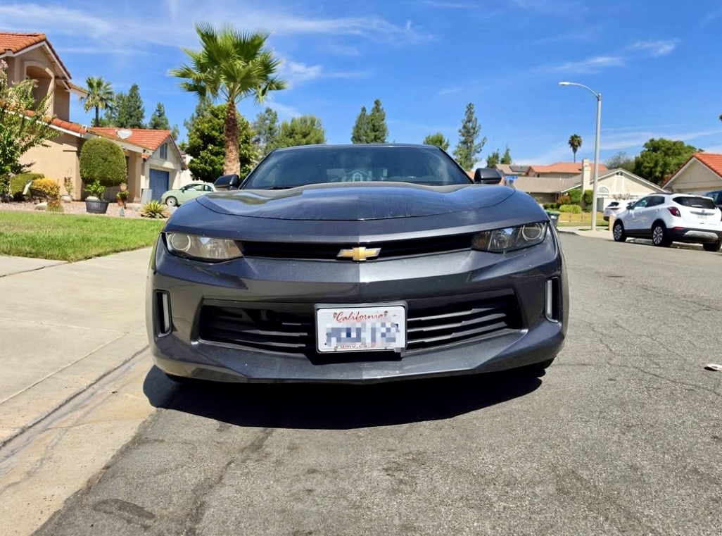 Used 2017 Chevrolet Camaro LT RWD image 2
