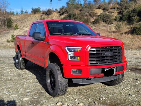 Used 2016 Ford F150 XLT w/ Equipment Group 302A Luxury image 1