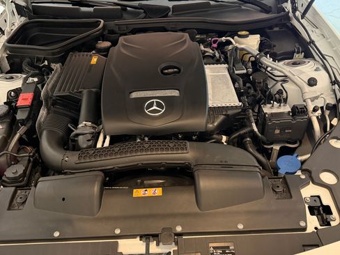 Used 2020 Mercedes-Benz SLC 300 image 5