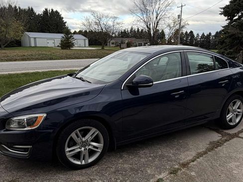 Used 2015 Volvo S60 T5 Premier Plus image 4