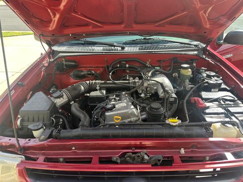 Used 1998 Toyota Tacoma 2WD Xtracab image 13