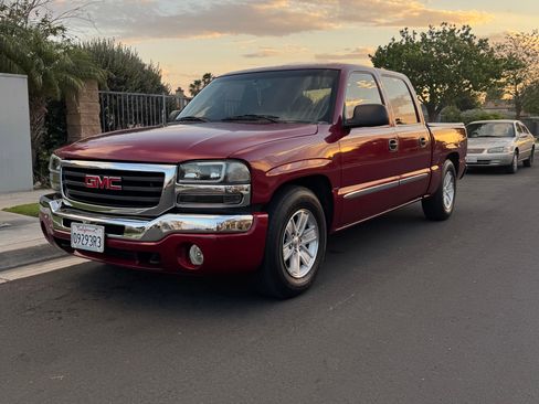 Used 2006 GMC Sierra 1500 SLE w/ Light Duty Power Package RWD image 1