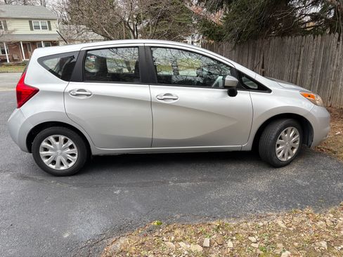 Used 2016 Nissan Versa Note SV image 6