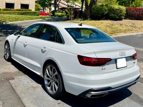 Used 2022 Audi A4 2.0T Premium Plus w/ Premium Plus Package image 4