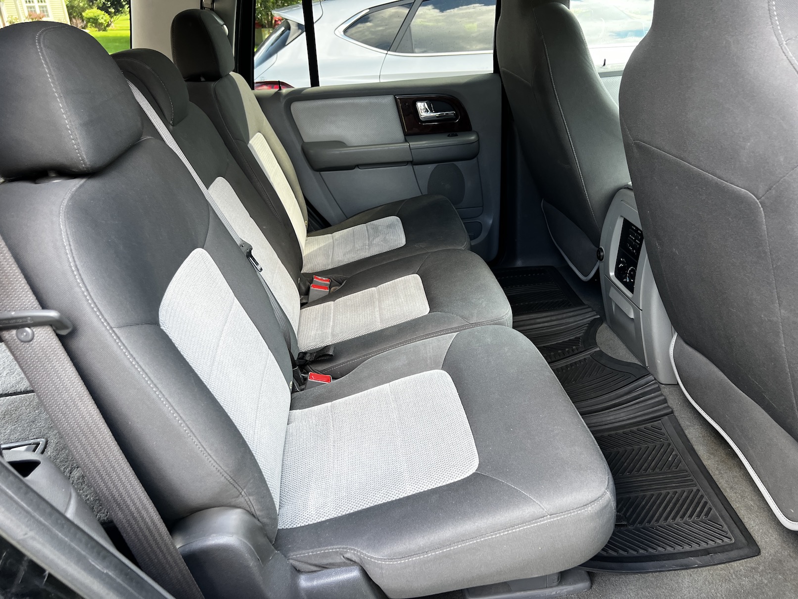 Used 2006 Ford Expedition XLT RWD image 11
