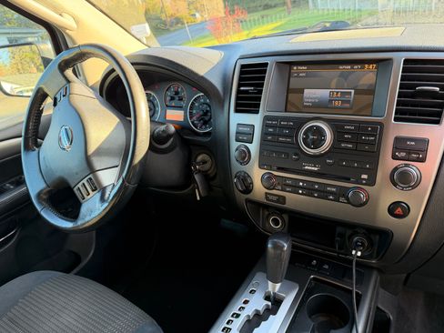 Used 2012 Nissan Armada SV image 10