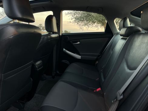 Used 2015 Toyota Prius Four w/ Deluxe Solar Roof Package FWD image 12