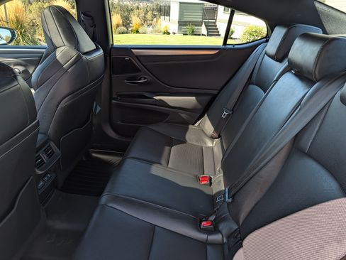Used 2019 Lexus ES 350 F Sport w/ Accessory Package 2 FWD image 13