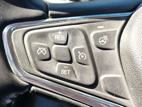 Used 2017 Chevrolet Volt LT w/ Comfort Package image 18