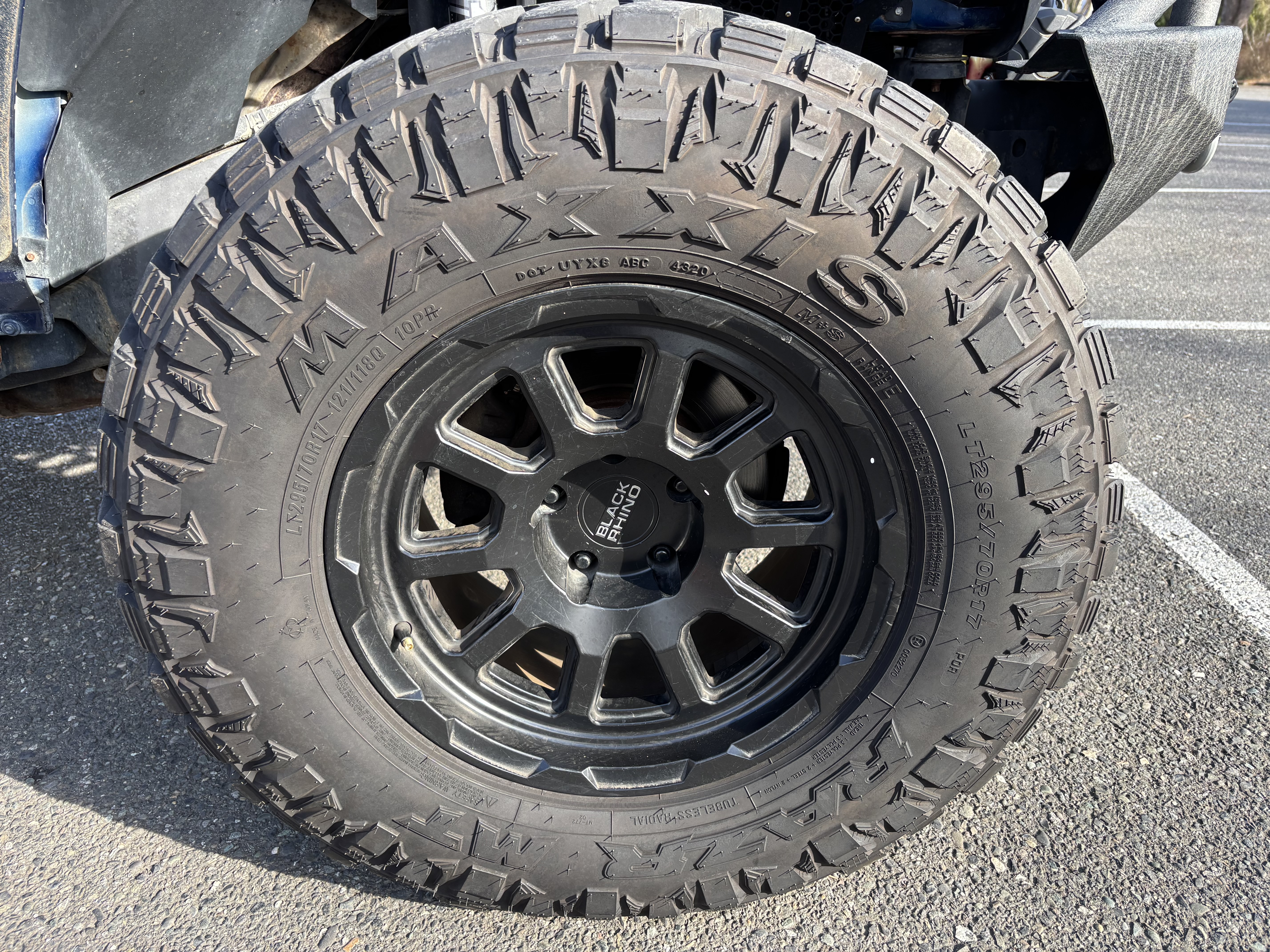 Used 2013 Jeep Wrangler Sport AWD/4WD image 16