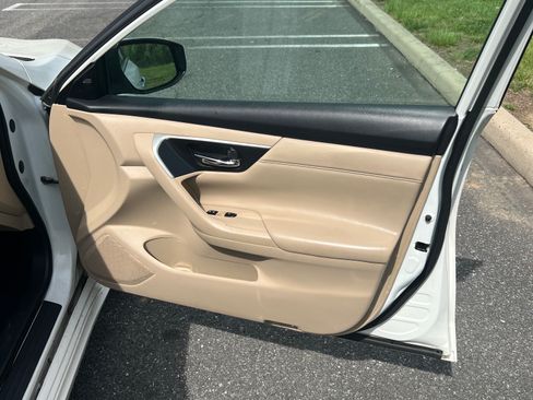 Used 2017 Nissan Altima 3.5 SL image 12