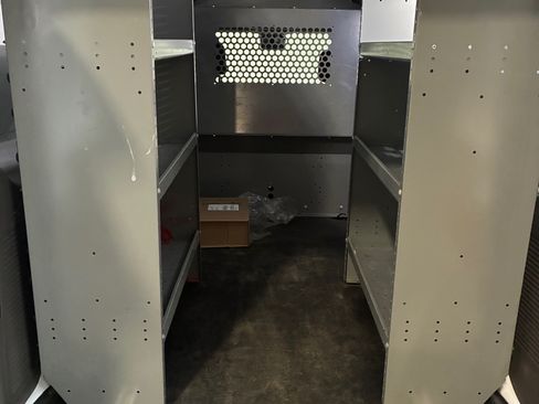 Used 2021 Ford Transit Connect XL image 2