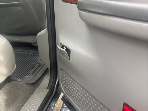 Used 2002 Ford F350 4x4 Crew Cab Super Duty image 10