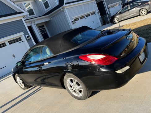 Used 2008 Toyota Solara SLE image 1